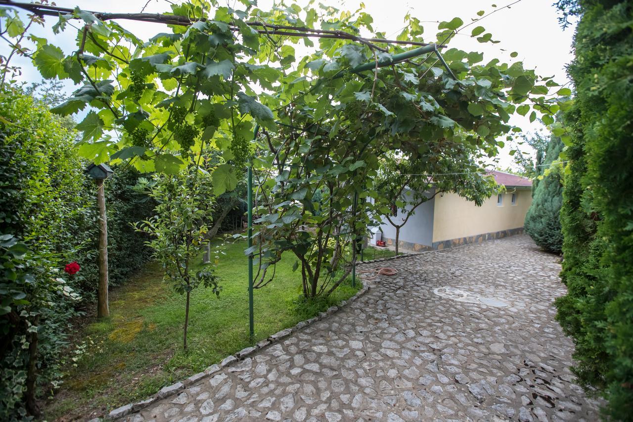 View Topia Apartments Охрид Екстериор снимка