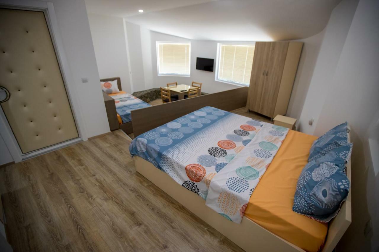 View Topia Apartments Охрид Екстериор снимка