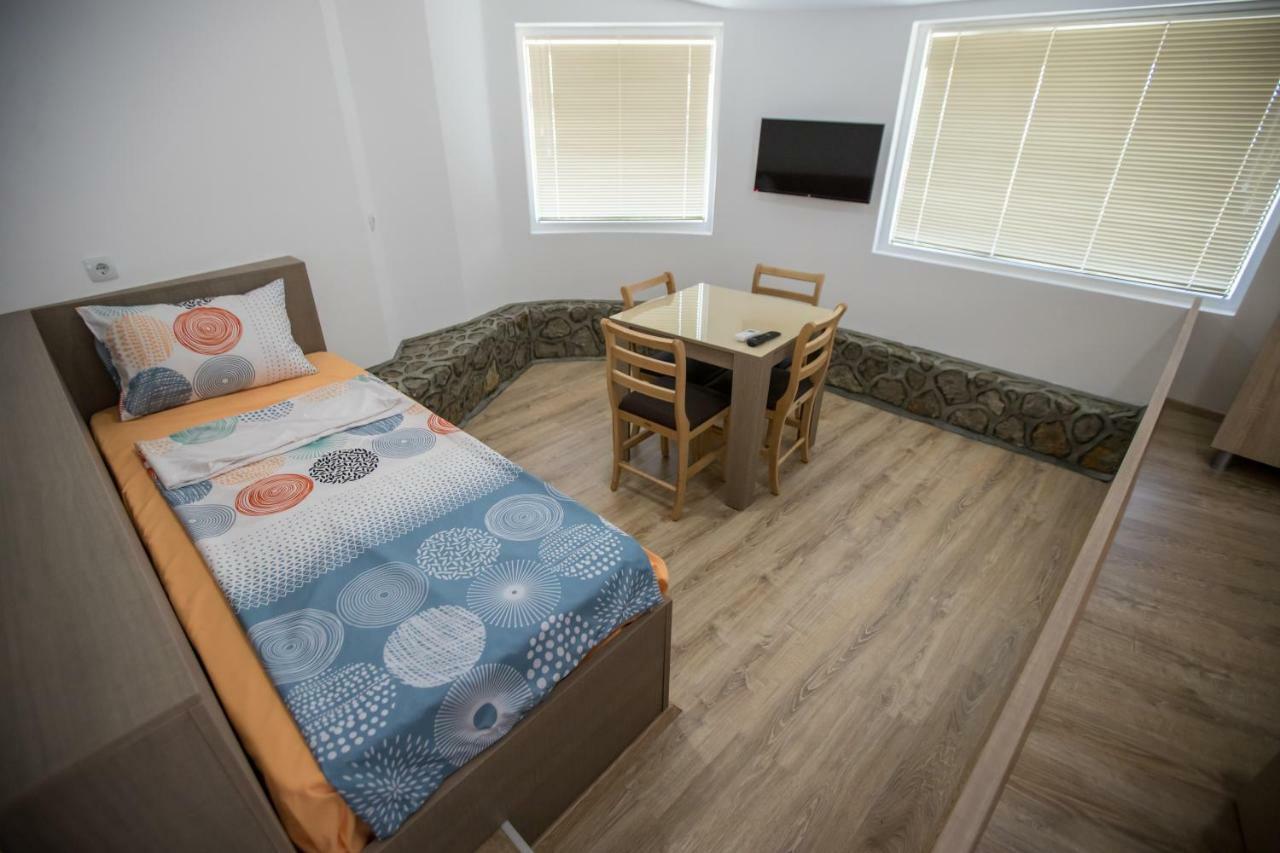 View Topia Apartments Охрид Екстериор снимка